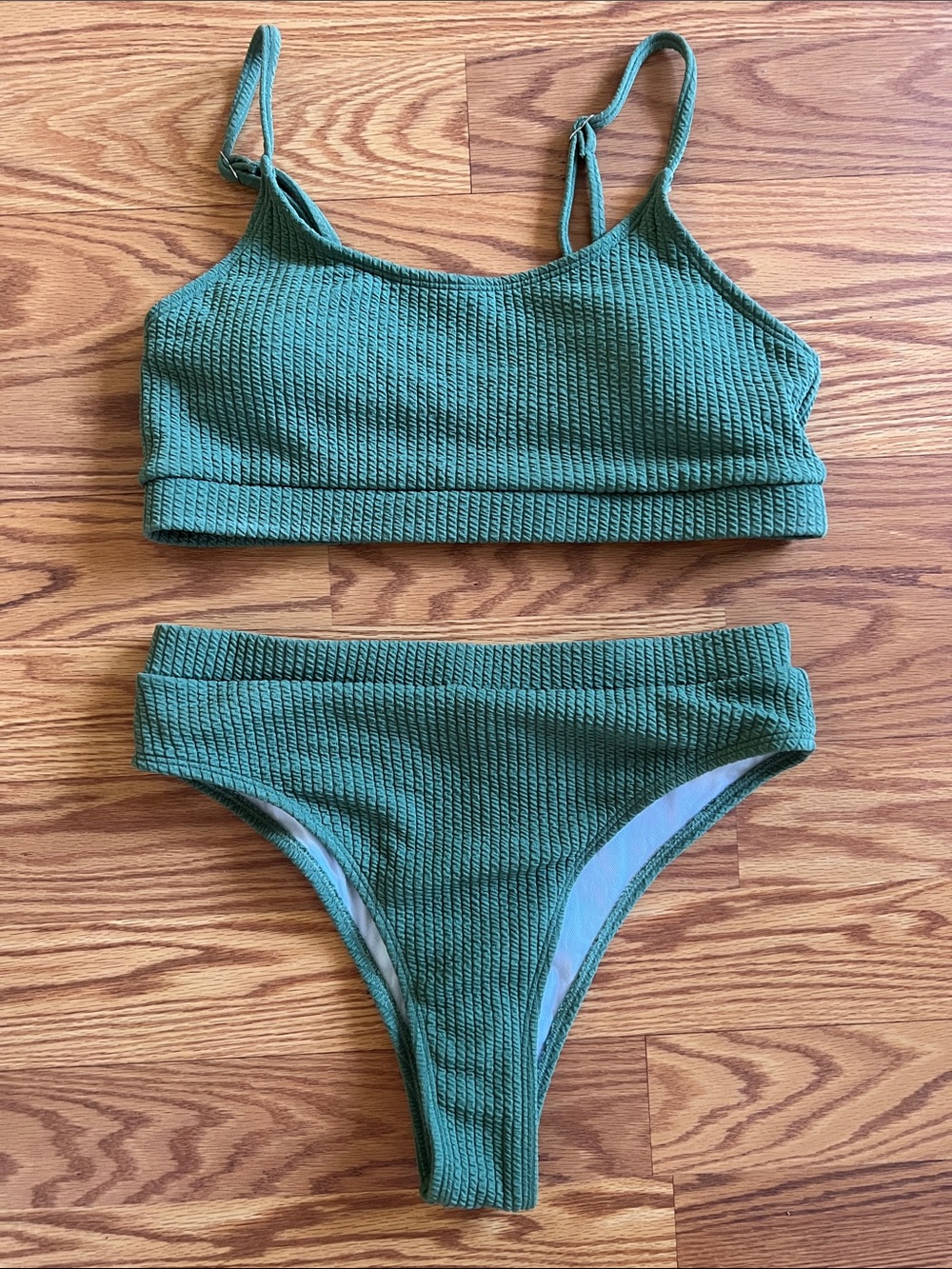 Women’s Textured Green Two-Piece Swim Set
